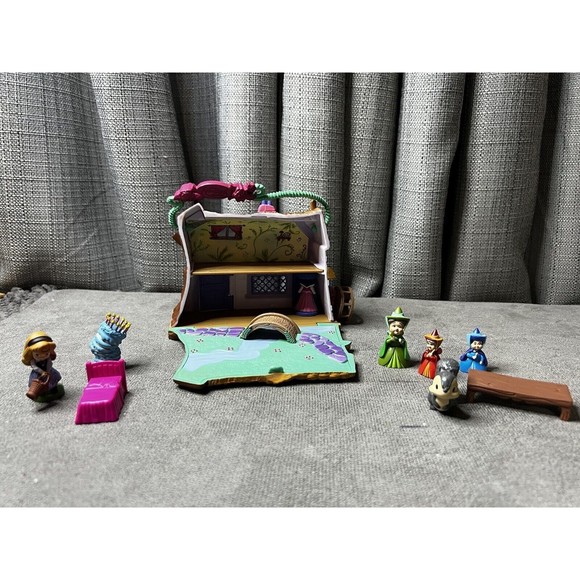 Disney Animators Littles Aurora Cottage Play Set Sleeping Beauty - Picture 1 of 16